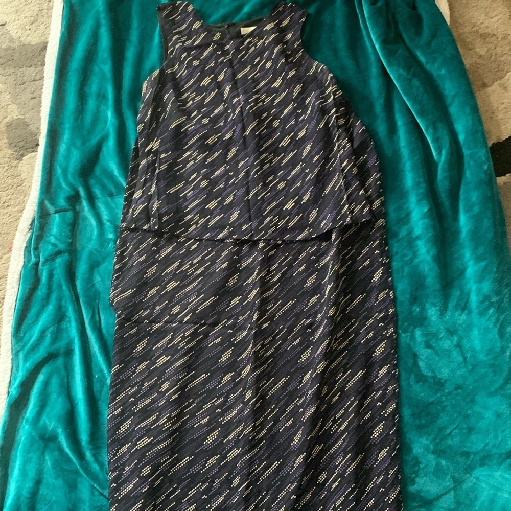 Casual Corner- slightly used woman’s 2 piece set